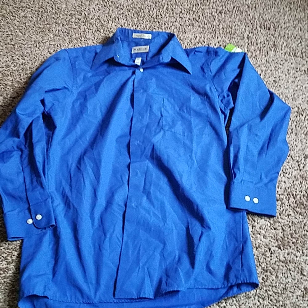 Mens van heusen sharp blue button down dress shirt